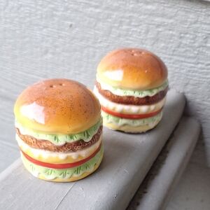 Kitschy Ceramic Hamburger Salt & Pepper Shakers